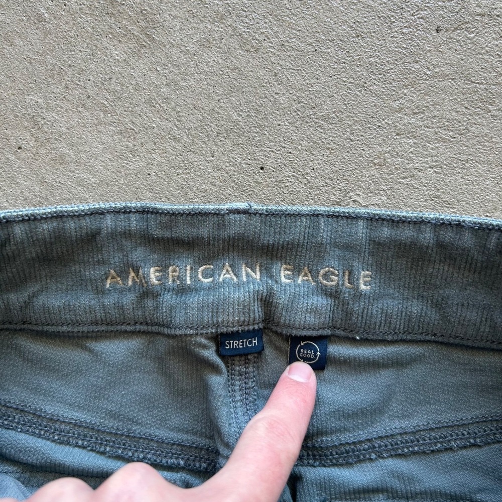 American Eagle High Rise Kick Boot Pants Size 10 Green Corduroy Stretch Flare - Picture 3 of 8